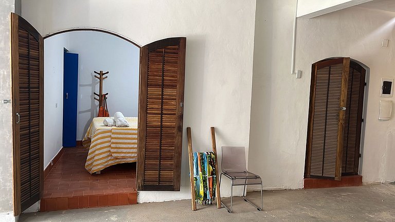 Suíte em Casa Pé no Rio e de Frente para o Mar