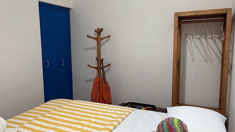 Suíte em Casa Pé no Rio e de Frente para o Mar