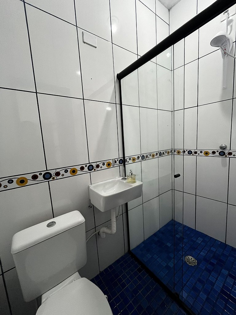 Suíte em Casa Pé no Rio e de Frente para o Mar