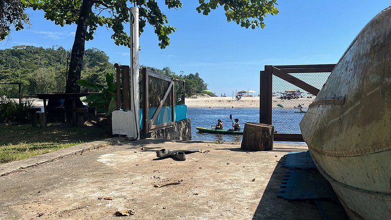 Suíte casal em Casa Pé no Rio e Frente para o Mar