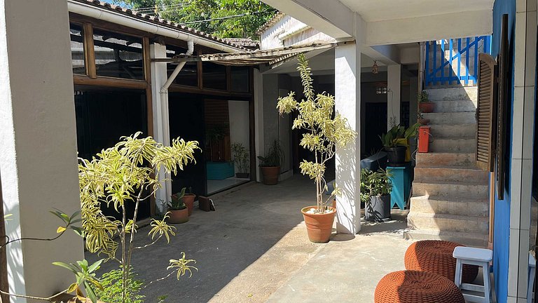 Suíte casal em Casa Pé no Rio e Frente para o Mar