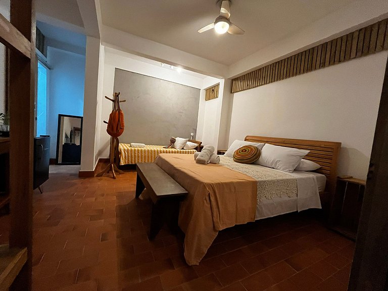 Suíte em Casa Pé no Rio e de Frente para o Mar