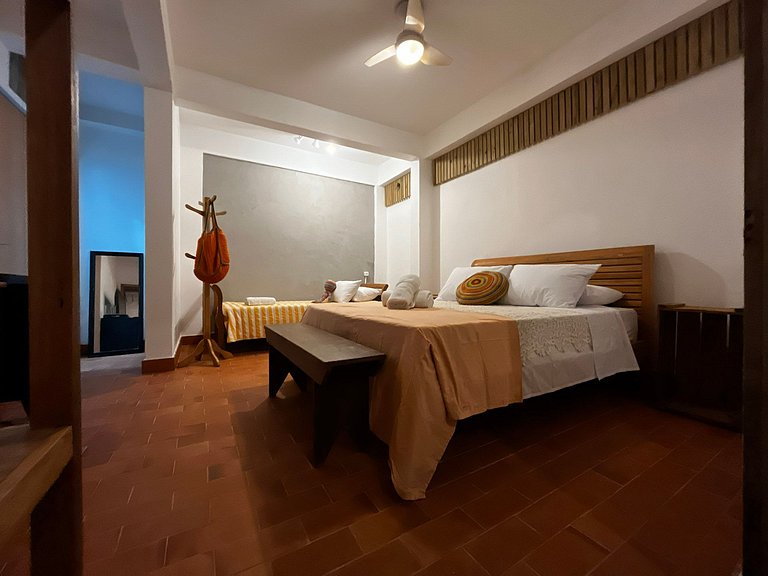 Suíte em Casa Pé no Rio e de Frente para o Mar