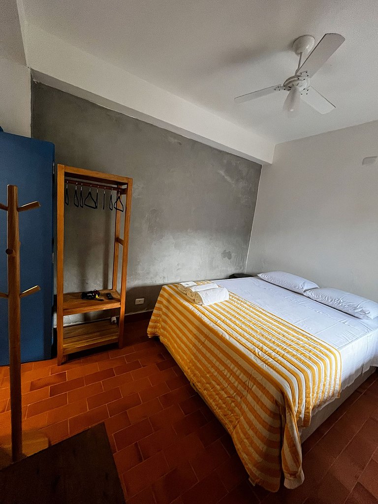 Suíte casal em Casa Pé no Rio e Frente para o Mar