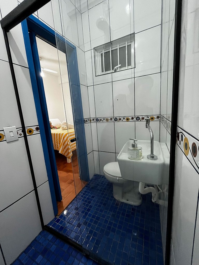 Casa de frente para a praia e com pé no rio Una